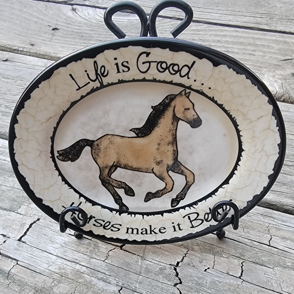 Whiskers & Tails Other - WHISKERS & TAILS by CARSON .Horse decor plate with stand.